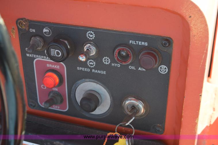 image for item K2343 1997 Bomag BW11RH pneumatic roller