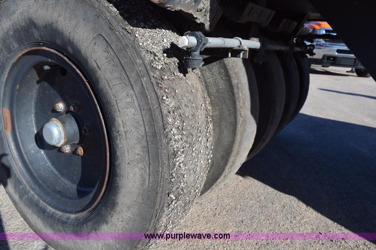 image for item K2343 1997 Bomag BW11RH pneumatic roller