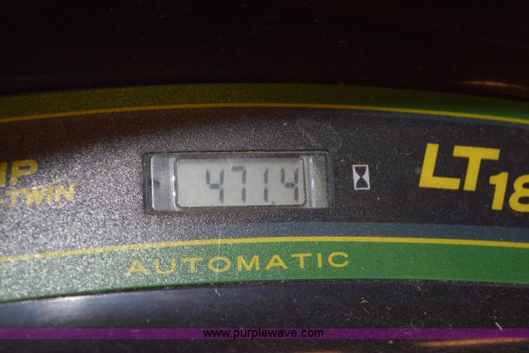 image for item K2346 2006 John Deere LT180 lawn mower