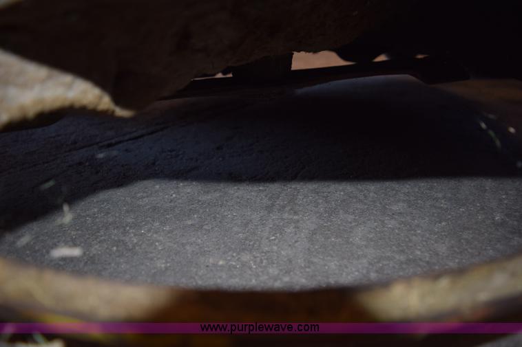 image for item K2346 2006 John Deere LT180 lawn mower