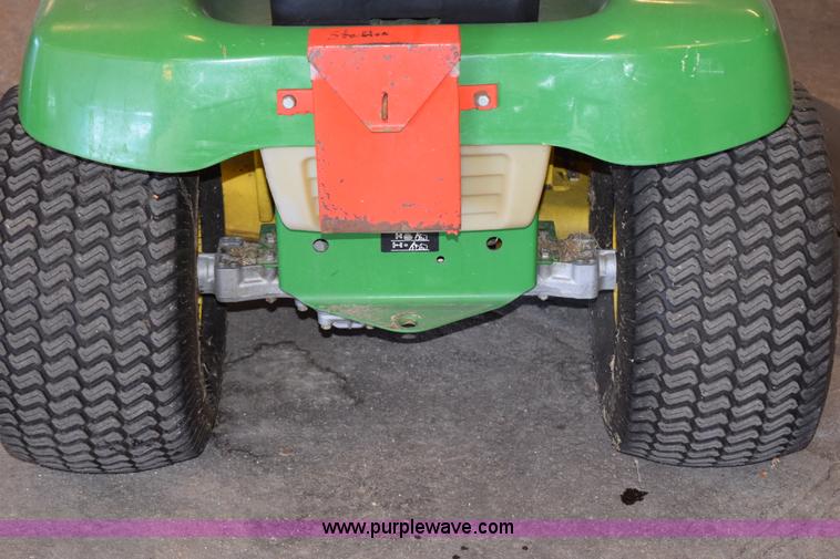 image for item K2346 2006 John Deere LT180 lawn mower