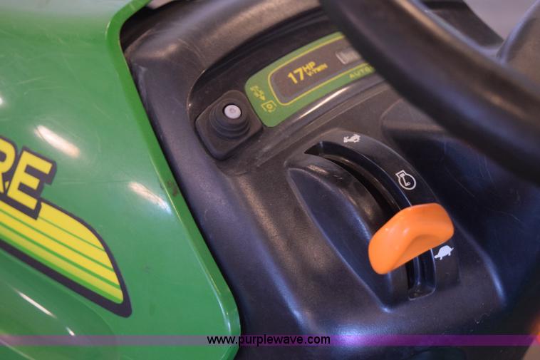image for item K2347 2006 John Deere LT180 lawn mower
