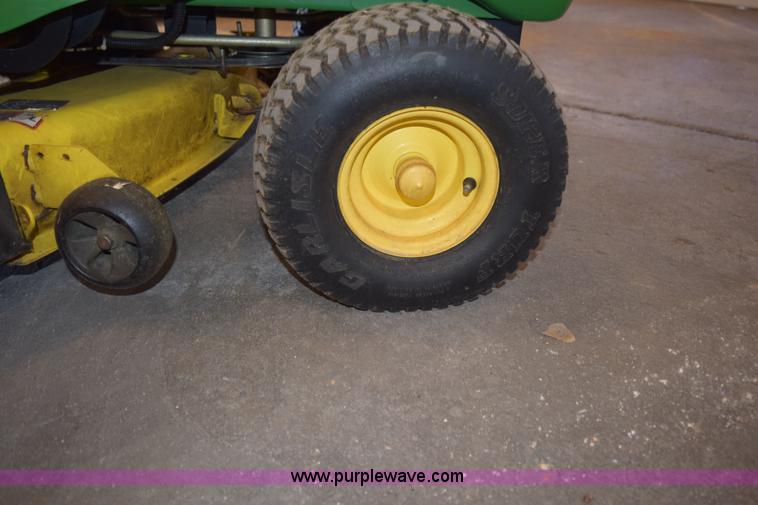 image for item K2347 2006 John Deere LT180 lawn mower