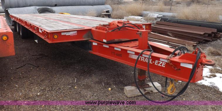 image for item K3223 2006 Trail-Eze TE401 equipment trailer