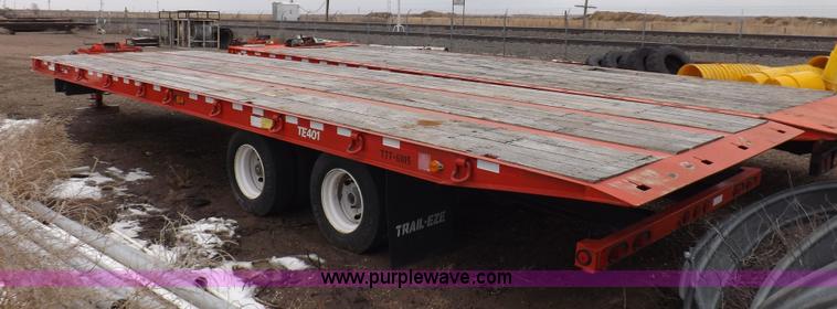 image for item K3223 2006 Trail-Eze TE401 equipment trailer