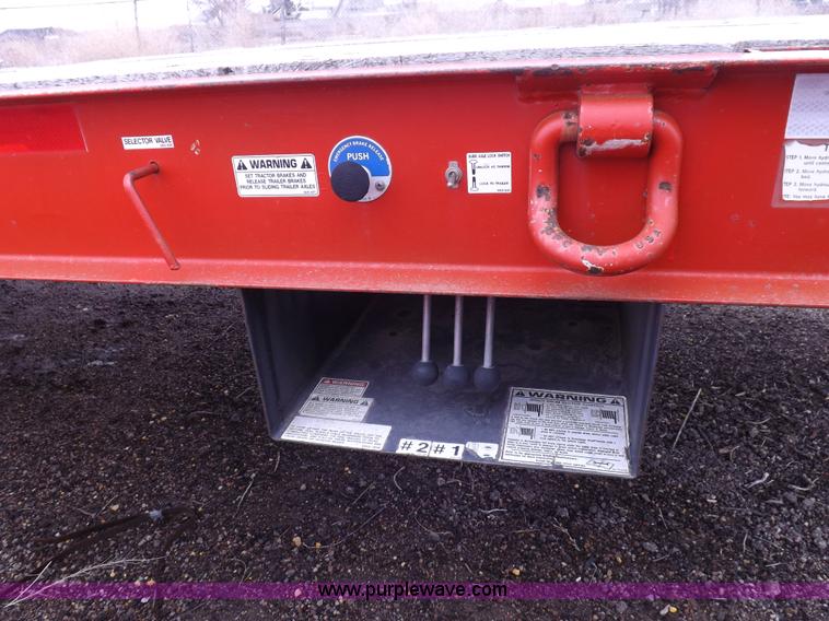 image for item K3223 2006 Trail-Eze TE401 equipment trailer