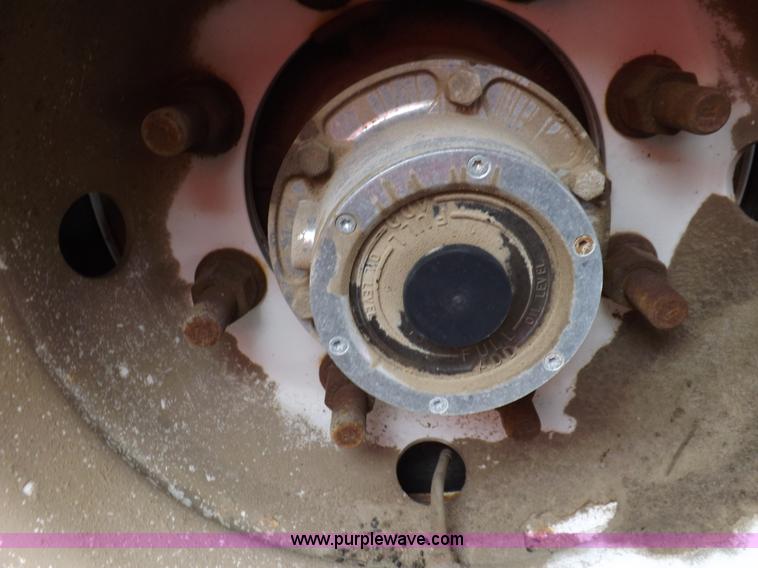 image for item K3223 2006 Trail-Eze TE401 equipment trailer