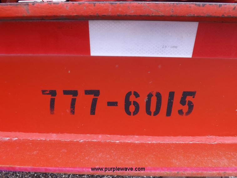 image for item K3223 2006 Trail-Eze TE401 equipment trailer