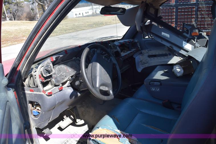 image for item K8783 2001 Dodge Ram 1500 pickup truck