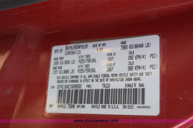 image for item K8783 2001 Dodge Ram 1500 pickup truck