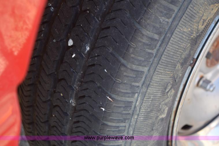 image for item K8783 2001 Dodge Ram 1500 pickup truck