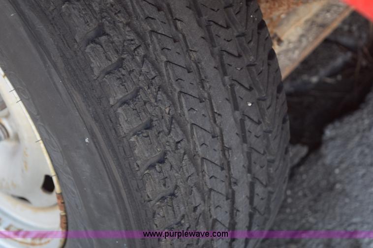 image for item K8783 2001 Dodge Ram 1500 pickup truck