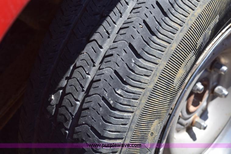 image for item K8783 2001 Dodge Ram 1500 pickup truck