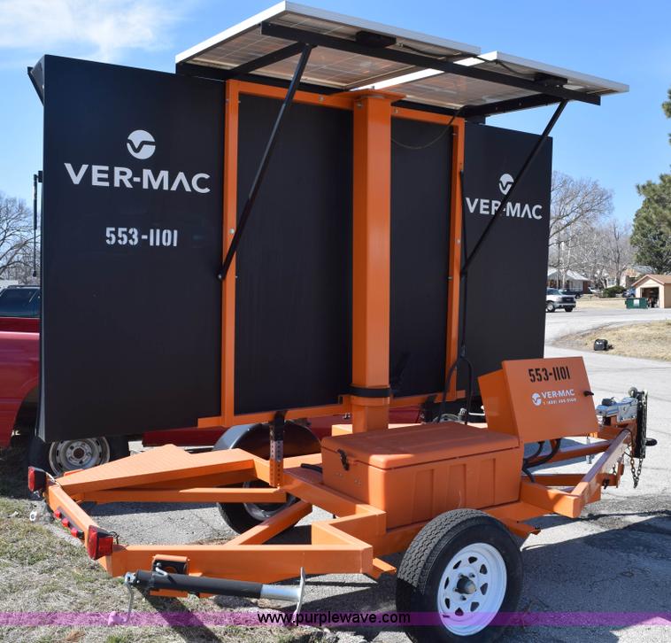 image for item K8784 2011 Ver-Mac message board trailer