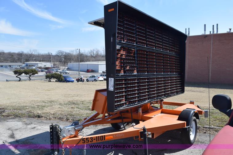 image for item K8784 2011 Ver-Mac message board trailer