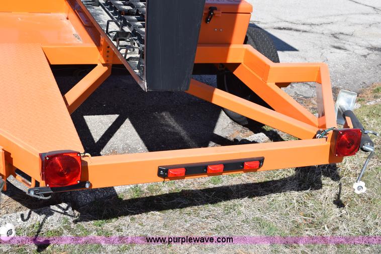 image for item K8784 2011 Ver-Mac message board trailer