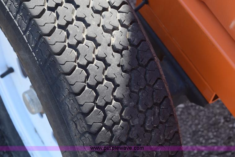 image for item K8784 2011 Ver-Mac message board trailer