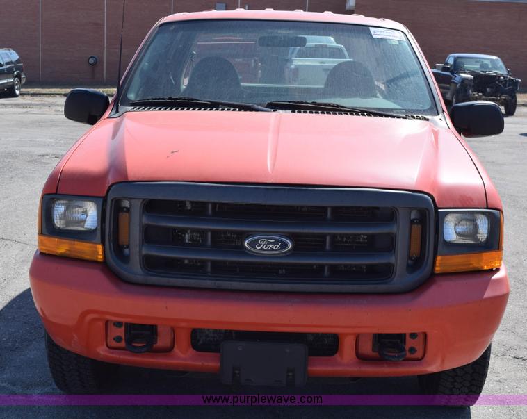 image for item K8828 2000 Ford F250 Super Duty XL Crew Cab utility truck