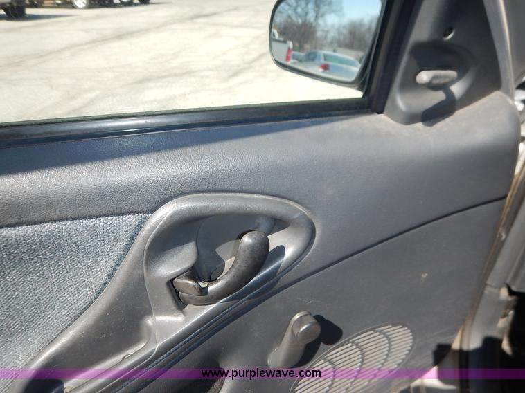 image for item K8829 2002 Chevrolet Cavalier