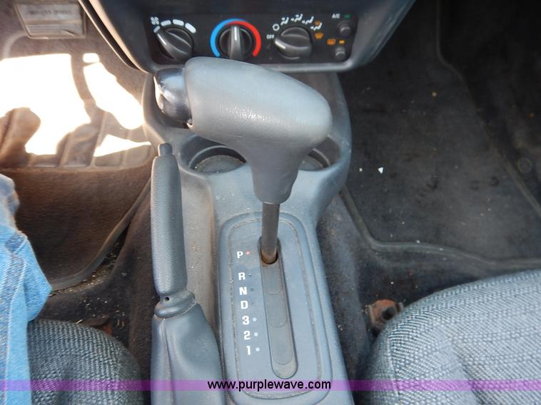 image for item K8829 2002 Chevrolet Cavalier