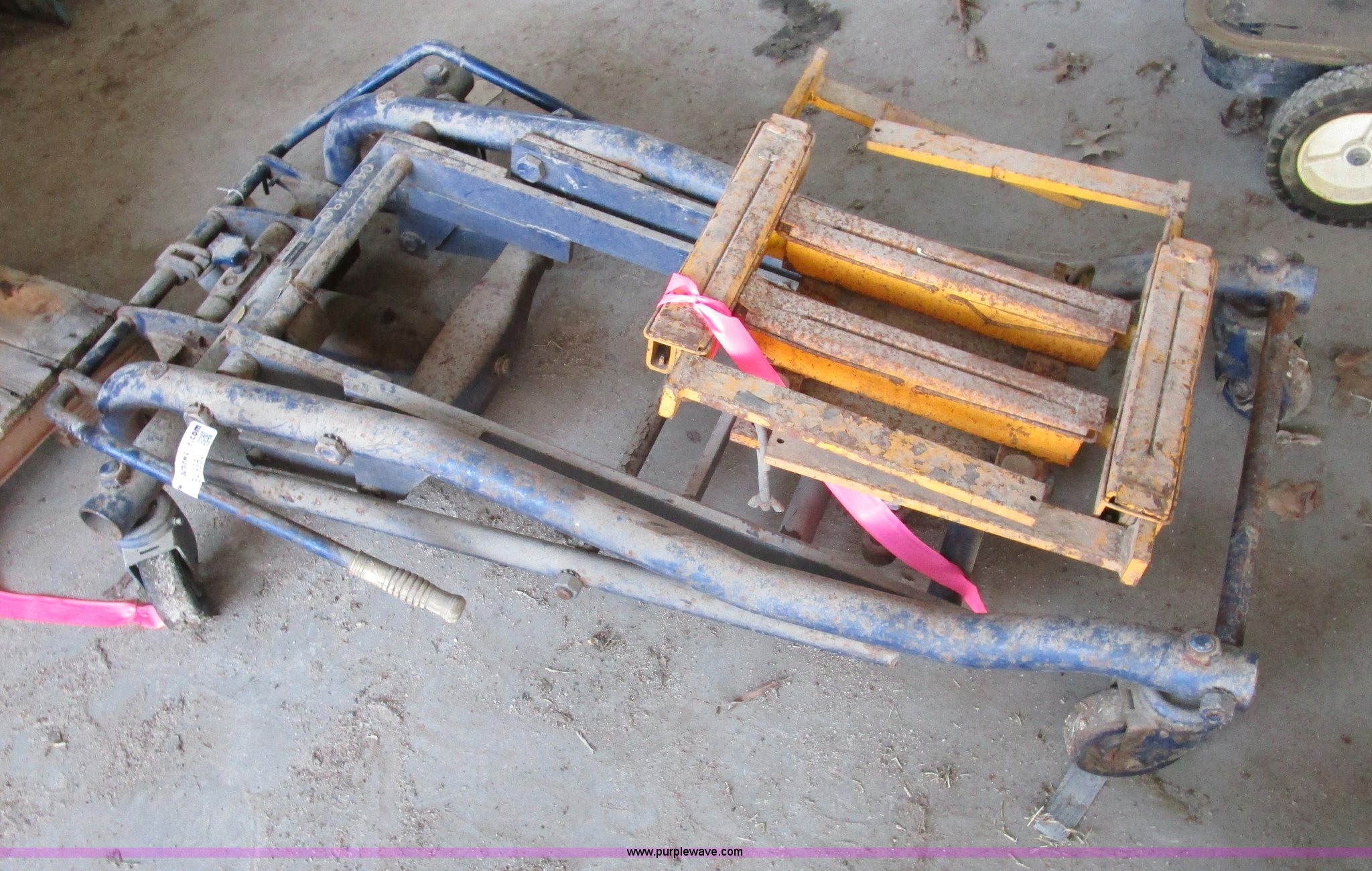 1990 Lincoln 93717 transmission jack in Chanute, KS Item BA9382 sold