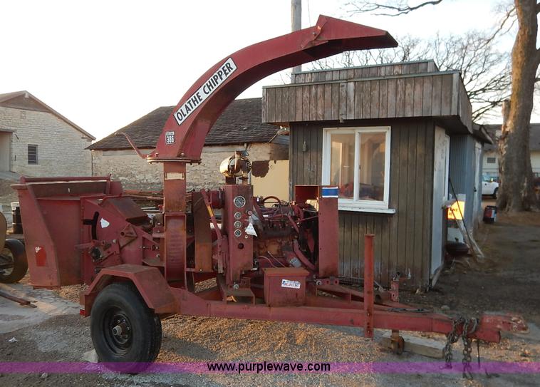 image for item AV9505 Olathe 986 wood chipper