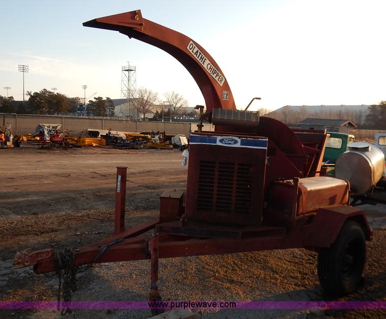 image for item AV9505 Olathe 986 wood chipper