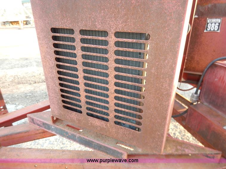 image for item AV9505 Olathe 986 wood chipper