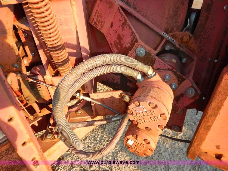 image for item AV9505 Olathe 986 wood chipper