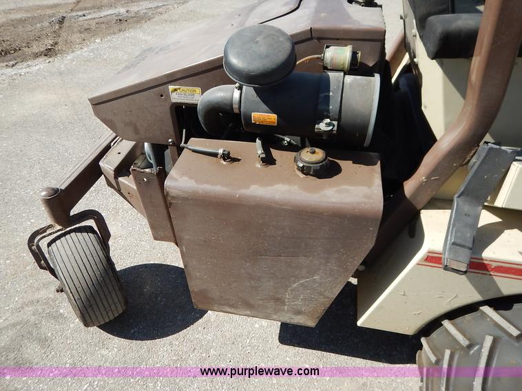 image for item AV9508 Grasshopper 928D ZTR lawn mower
