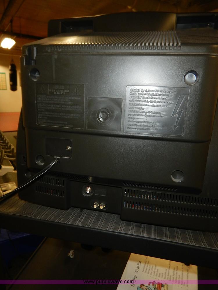 image for item AV9537 GE 20" television/VCR combination
