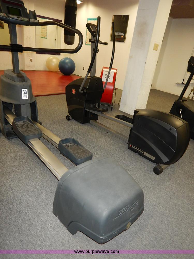 image for item AV9538 (6) assorted exercise equipment