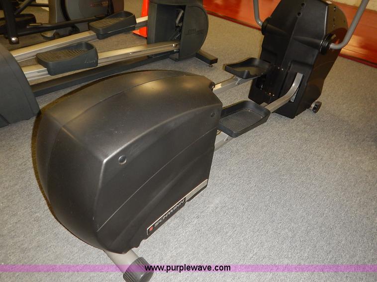 image for item AV9538 (6) assorted exercise equipment