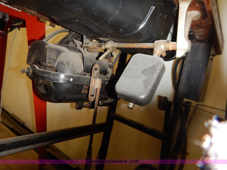 Chandler Industrial sewing machine in Manhattan, KS Item AV9545 sold