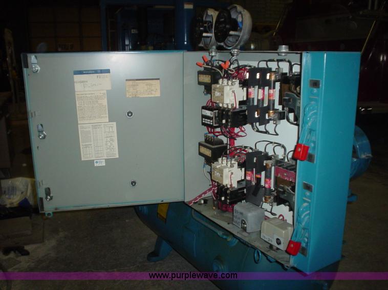 image for item AW9034 Quincy 210 air compressor