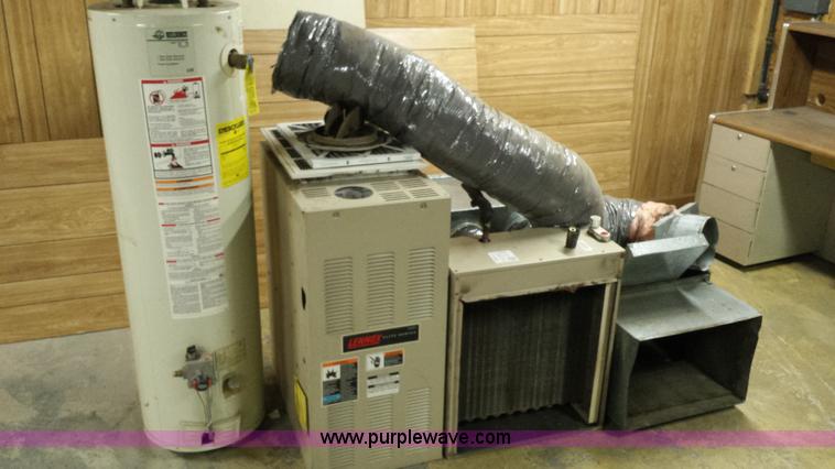 image for item AW9038 Assorted appliances