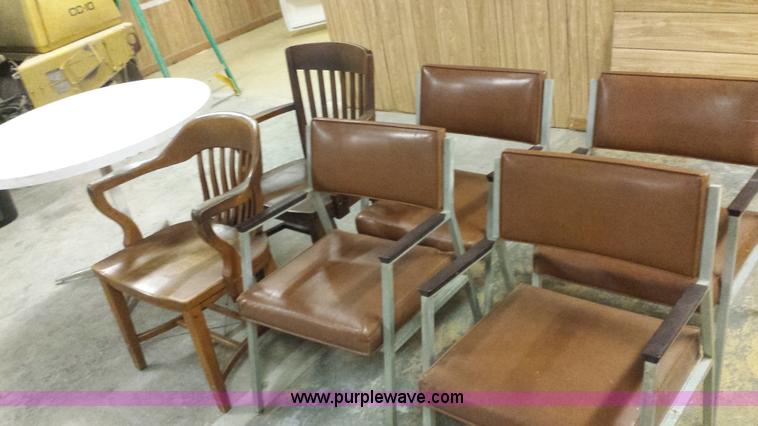 image for item AW9039 Assorted tables and chairs
