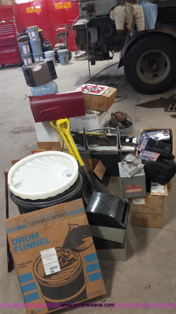 image for item AW9042 Assorted items