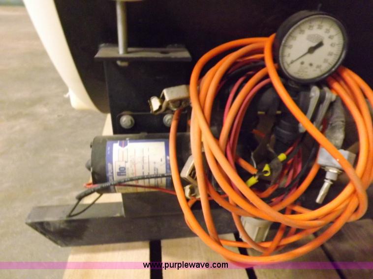 image for item AW9467 Ag Liquid System spray unit