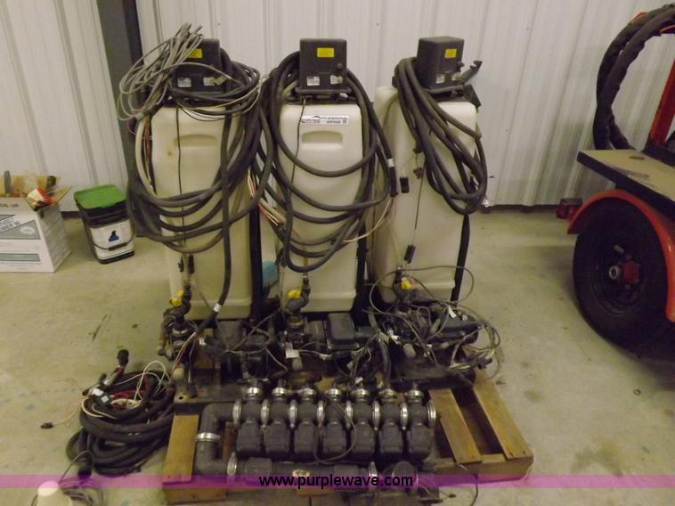 image for item AW9468 Raven spray system parts