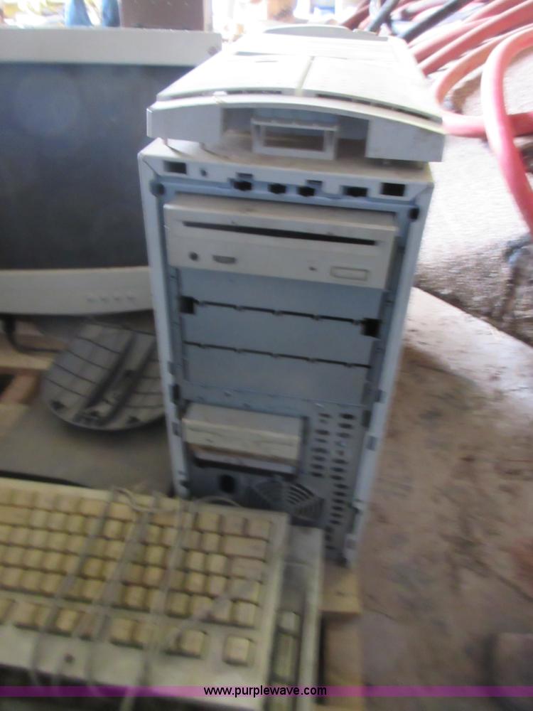 image for item AX9490 Assorted computer monitors