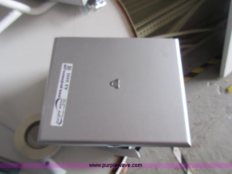 image for item AX9495 Assorted electronics