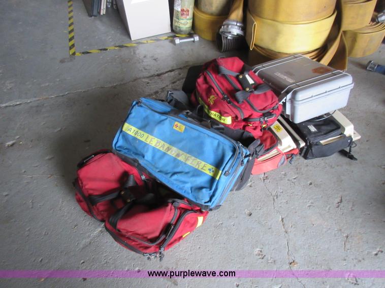 image for item AX9496 Assorted medical equipment