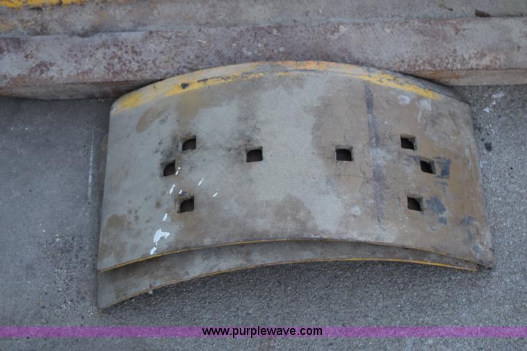 image for item BA9860 3.5'L motor grader blade extensions