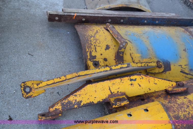 image for item BA9860 3.5'L motor grader blade extensions