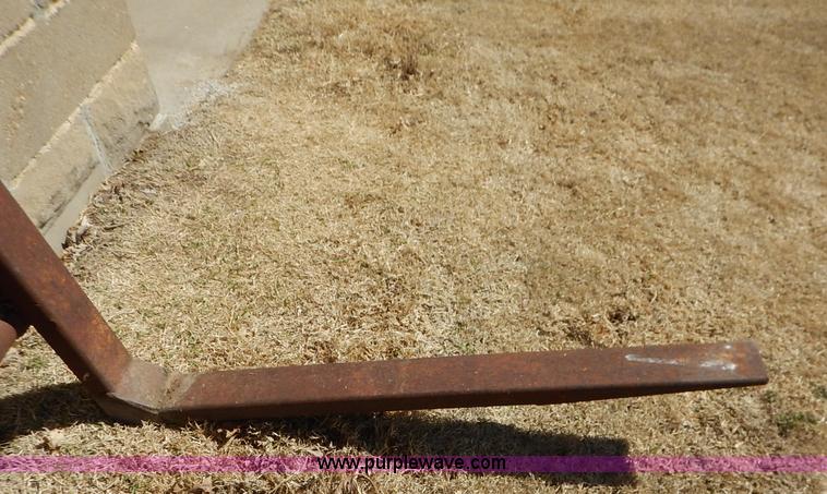 image for item BC9555 Shop built pallet/pipe forks