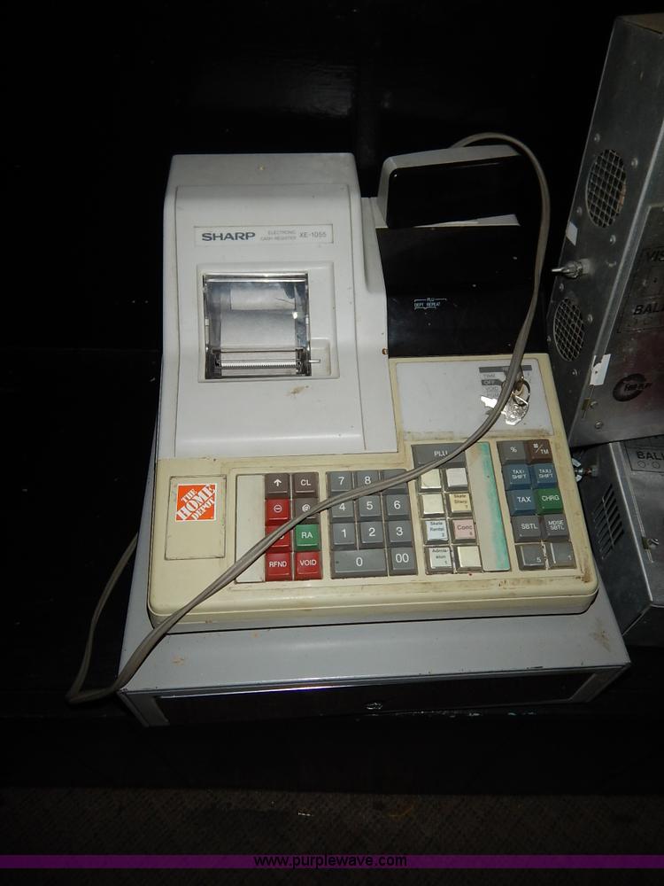 image for item BC9564 Assorted items