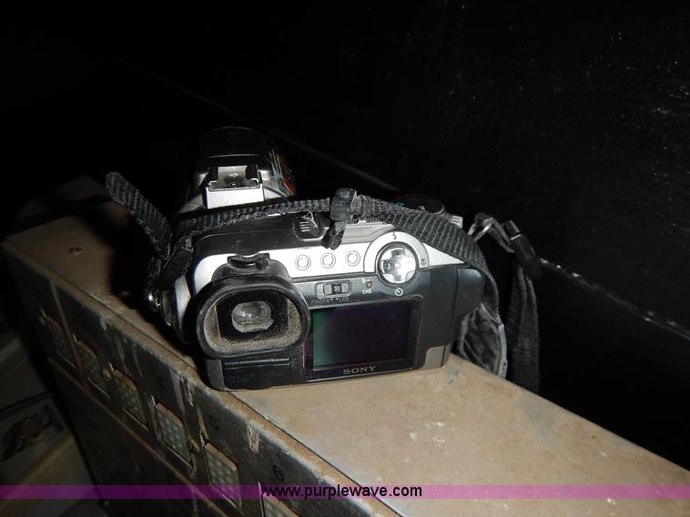 image for item BC9564 Assorted items