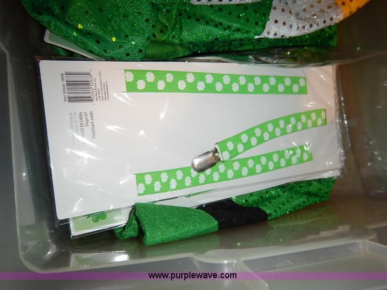 image for item BC9565 Assorted costume accessories