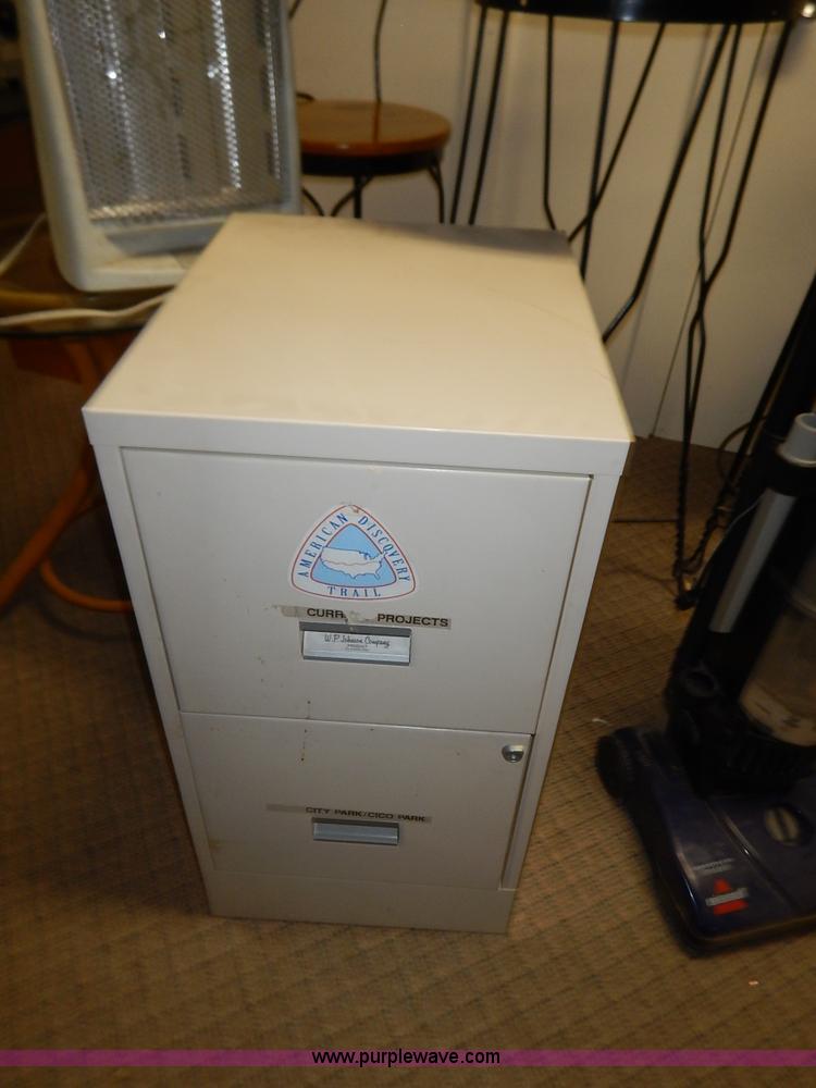 image for item BC9566 Assorted household items